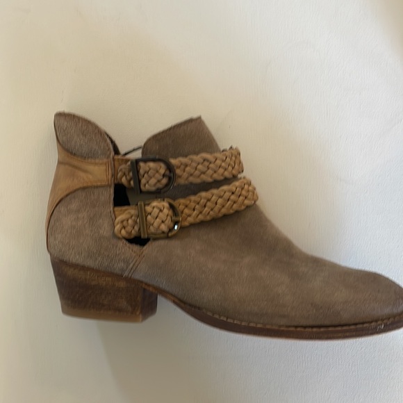 COPY - Anthropologie Rebels Calista suede leather Braided Ankle Booties Size 7.5 - Picture 4 of 11